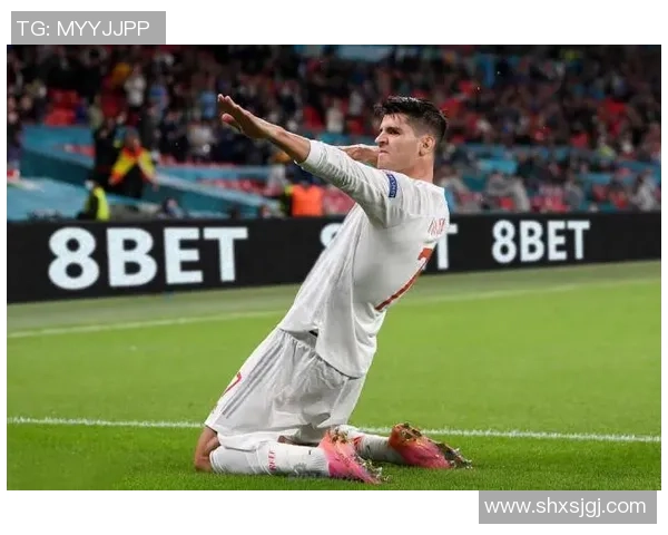 13场0球！33岁莫拉塔搞停工：连失2良机 自动撞人染黄+要求被换下